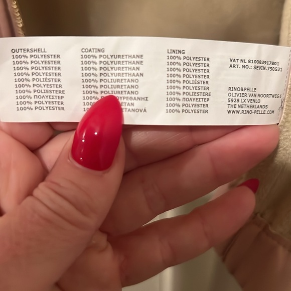 Beautiful Ladies faux leather jacket in cream and pinks. - Picture 4 of 6